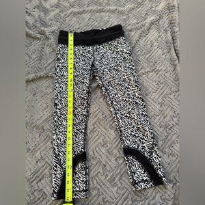 Lululemon Leggings Size 4 White strips